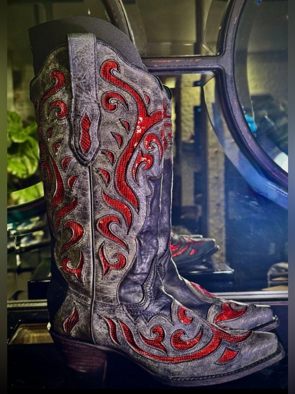 Vintage Rare Corral Boots Women’s 6B Black Gray Red Glitter Inlay Boot Bag VG+